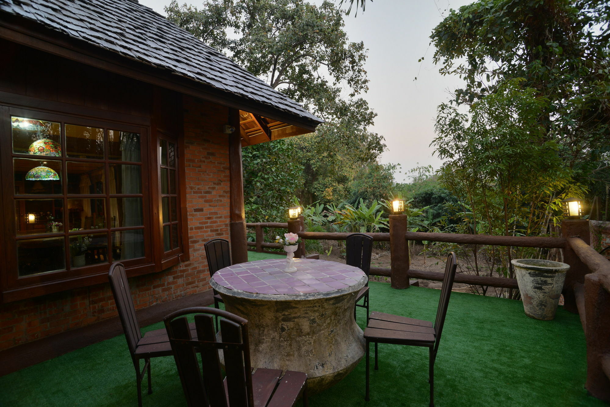 Chaiyo Vana Chiang Mai Exterior photo